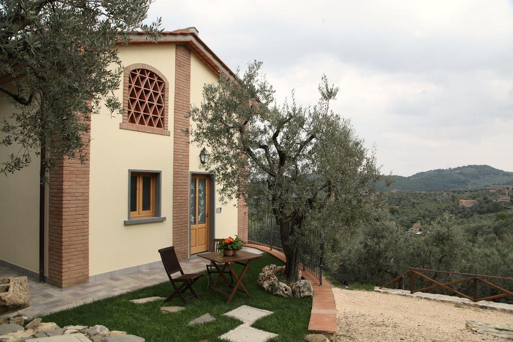 Agriturismo Il Calesse クアッラータ エクステリア 写真