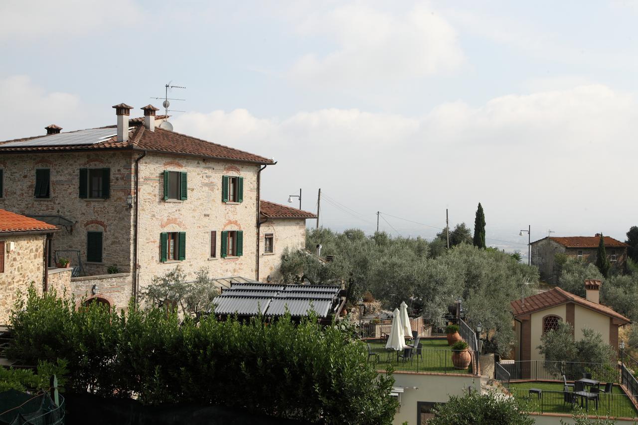 Agriturismo Il Calesse クアッラータ エクステリア 写真